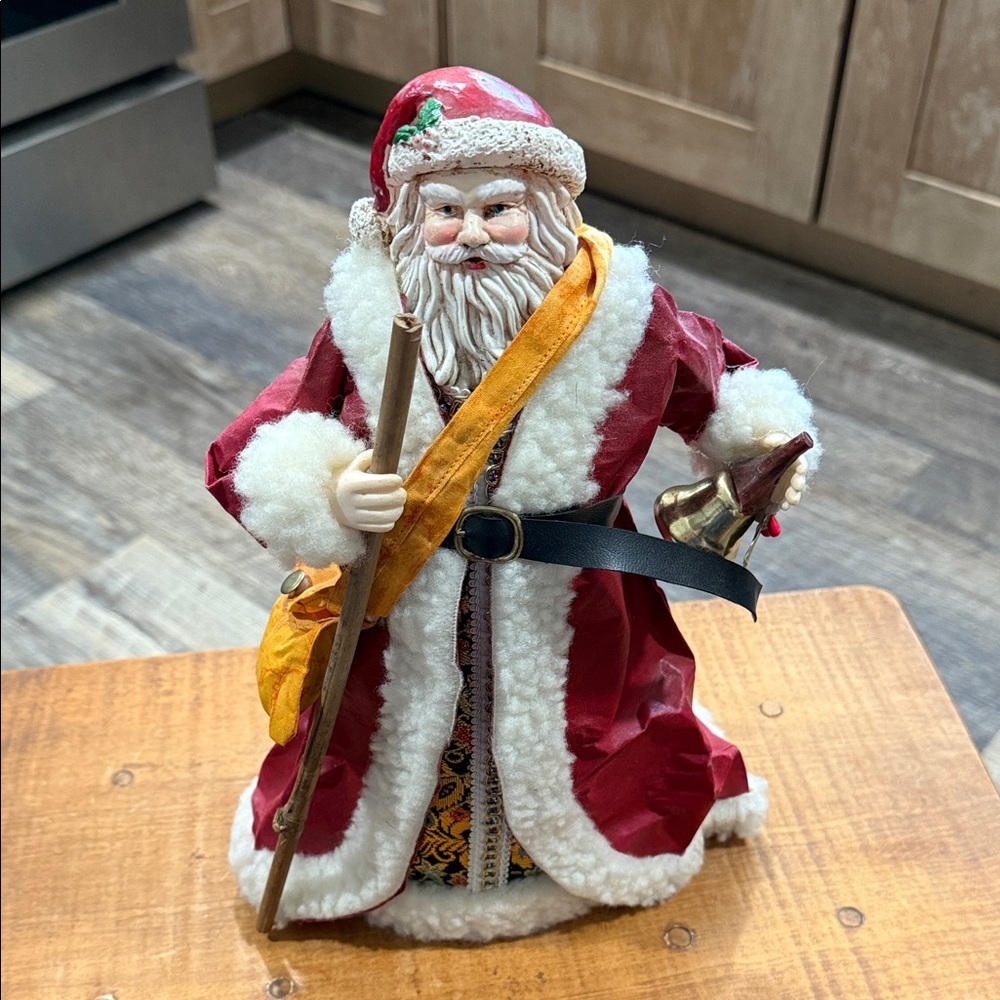 Vintage Festive Red Santa Claus Christmas Tree Topper. Fabric-Mache/plastic.